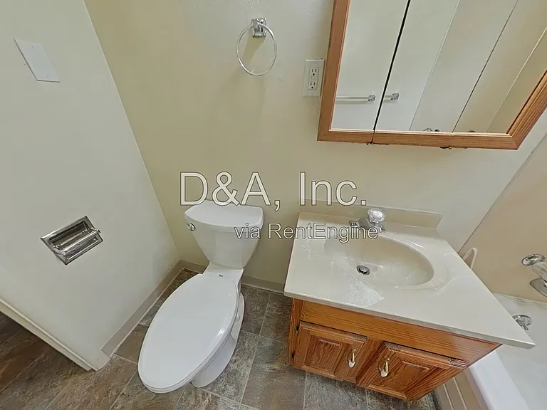960 NW Cleveland Ave #5 — Photo 9