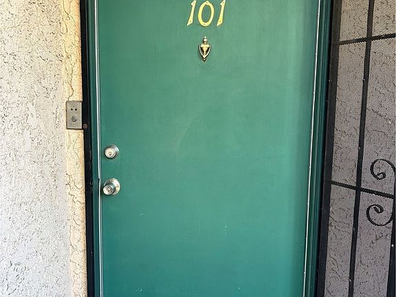 4th image of 470 Elm Dr Unit 101