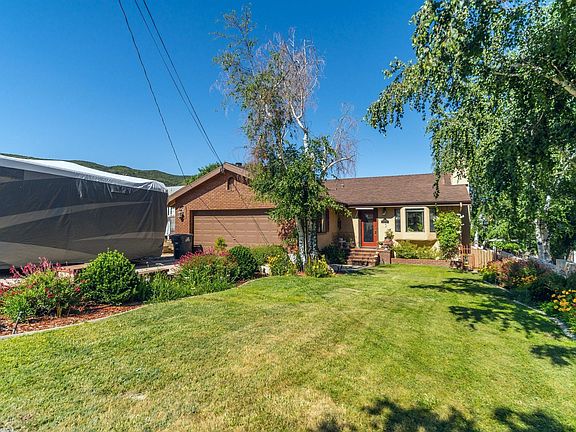 2nd image of 42602 Coolcrest Dr