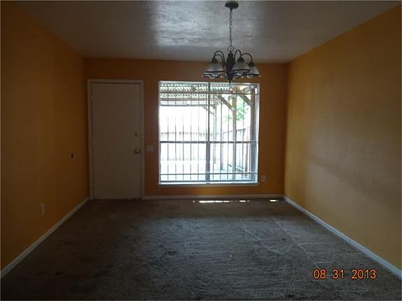 Formal Dining