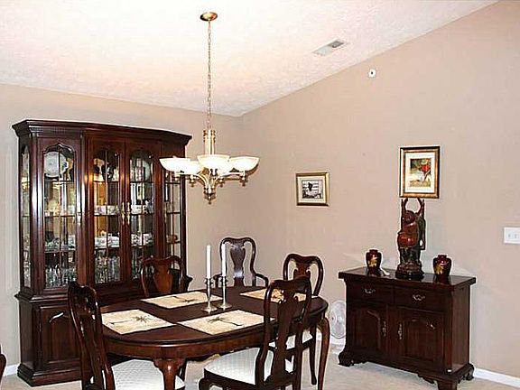 4th image of 8750 Yardley Ct APT 300