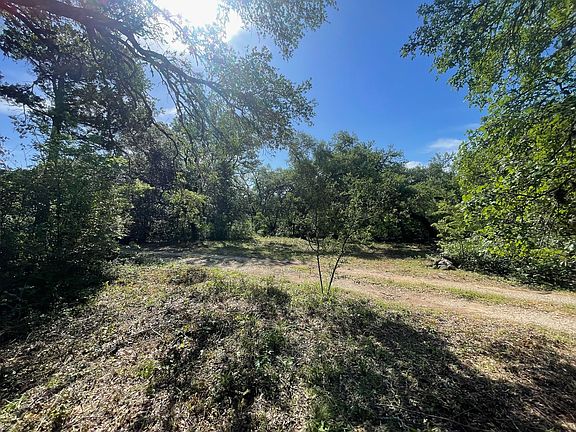 2nd image of 5647 W Oak Blvd