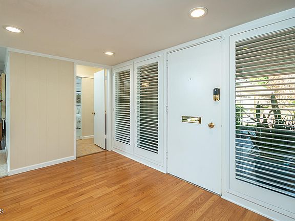 4th image of 3920 Altura Ave