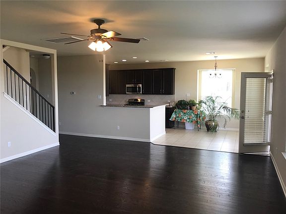 5th image of 1065 Four Seasons Farm Blvd