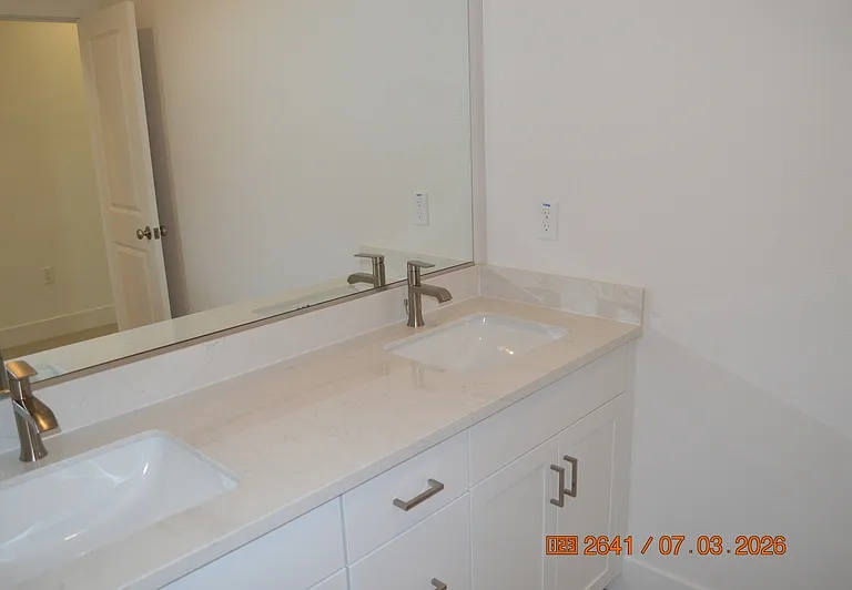228 W Volta St — Photo 21