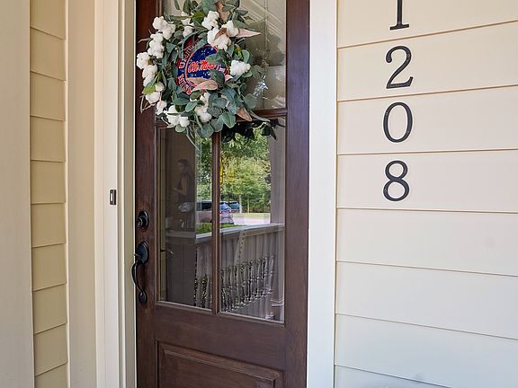 5th image of 1208 Jewell Ave