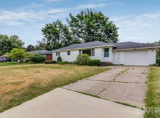 452 W Huizenga Ave, Zeeland, MI 49464