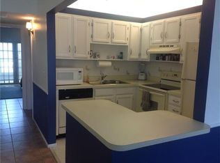 65 Woodland Dr APT 104, Vero Beach, FL 32962