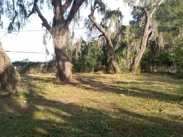 9422 Greystone Rd #1, Thonotosassa, FL 33592