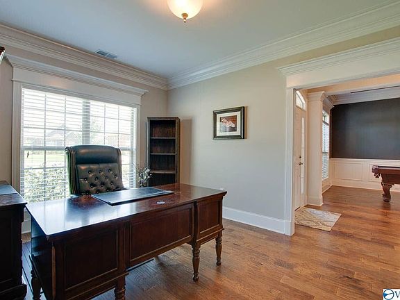 5th image of 4811 Pine Brook Ct SE