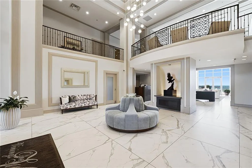3 bed, 4.5 bath, 4070 sqft, $14,000 — Photo 4