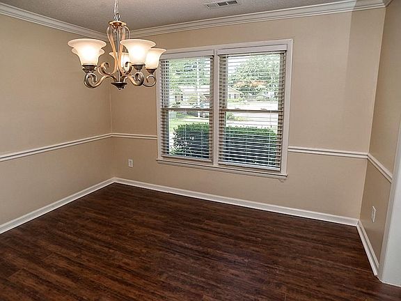 4th image of 10306 Foothills Cir SE
