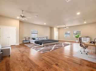 102 Bowie Cv, Lake Kiowa, TX 76240