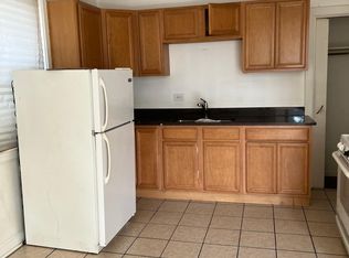 3023 S Broad St #1F, Chicago, IL 60608