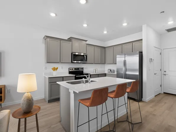 The Meadows at Tutt Village Townhomes