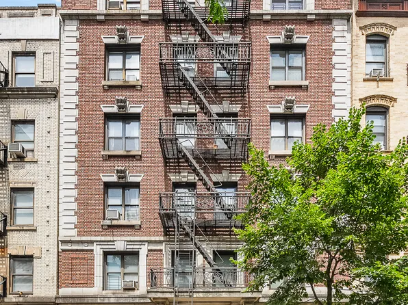 139 East 30th Street 1A image 13 of 13