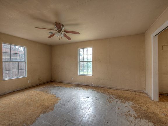 4th image of 220 Guadalupe St #S
