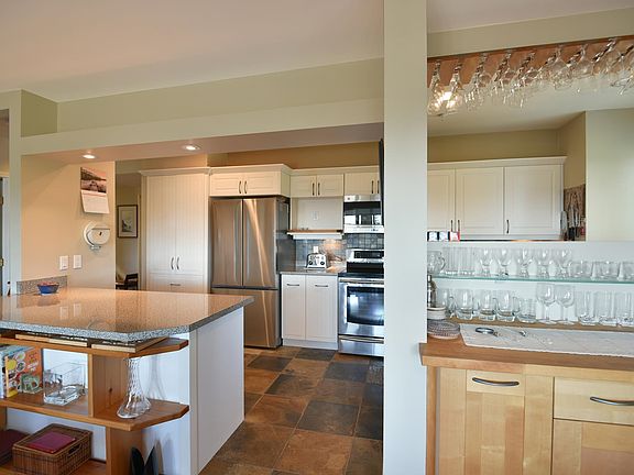 5th image of 5780 Trail Ave #301