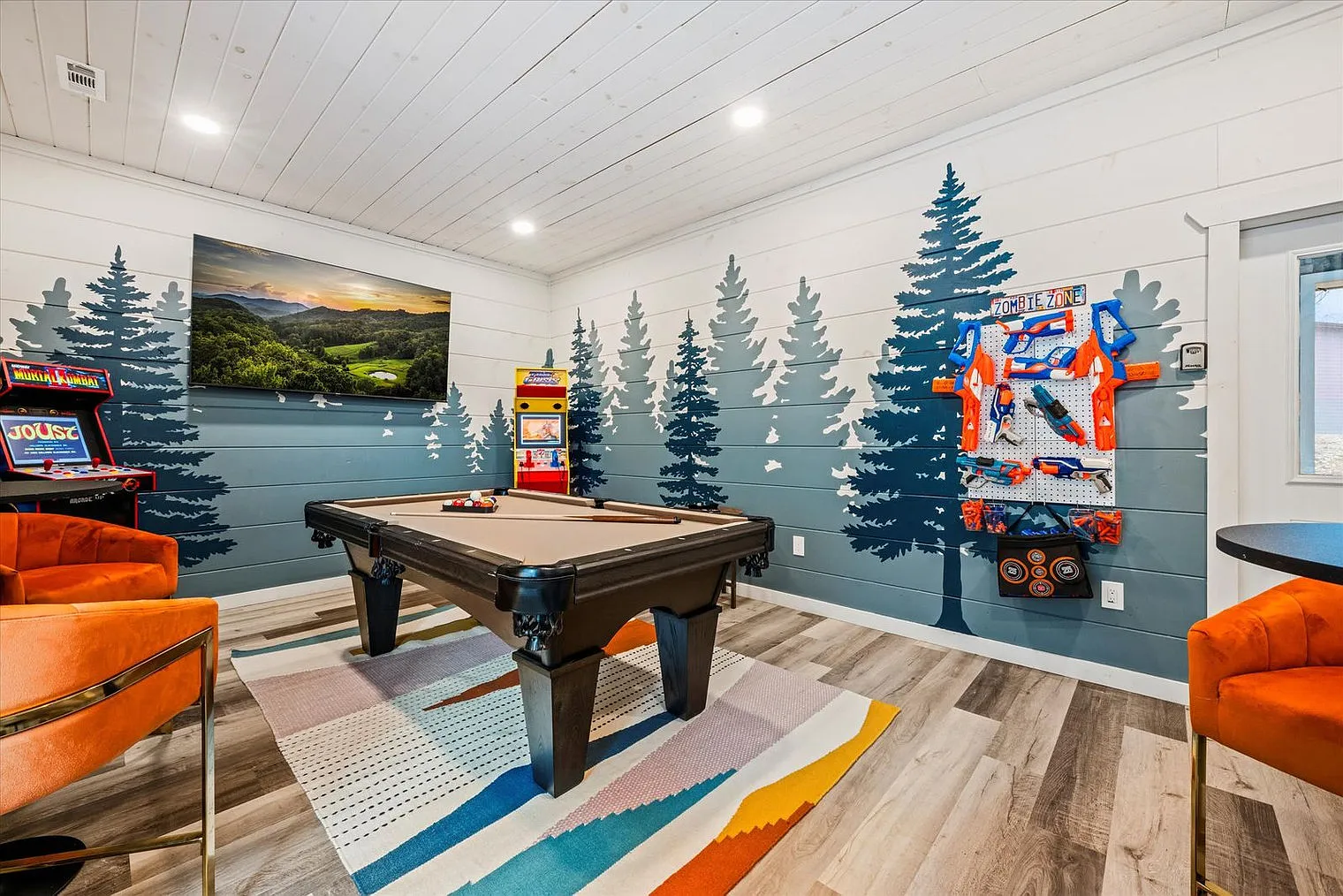 2 bed, 4.0 bath, 2389 sqft, $8,001 — Photo 1