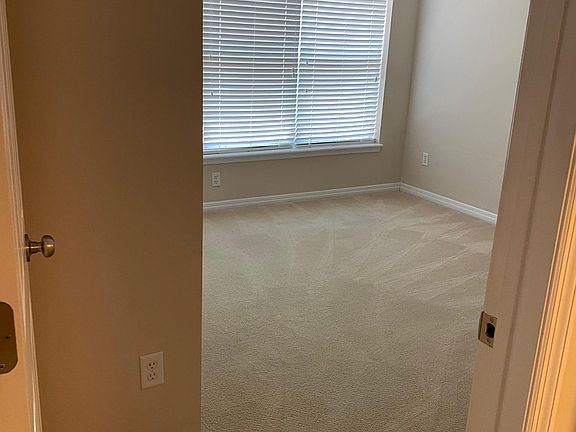 5th image of 132 Hopkins St #134