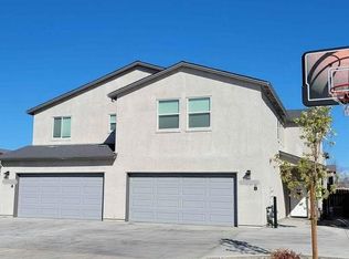 2422 Calgary Pl #A, Redding, CA 96001