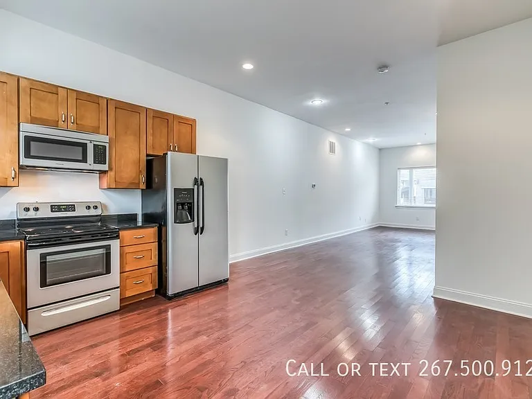 1456 E Columbia Ave — Photo 30