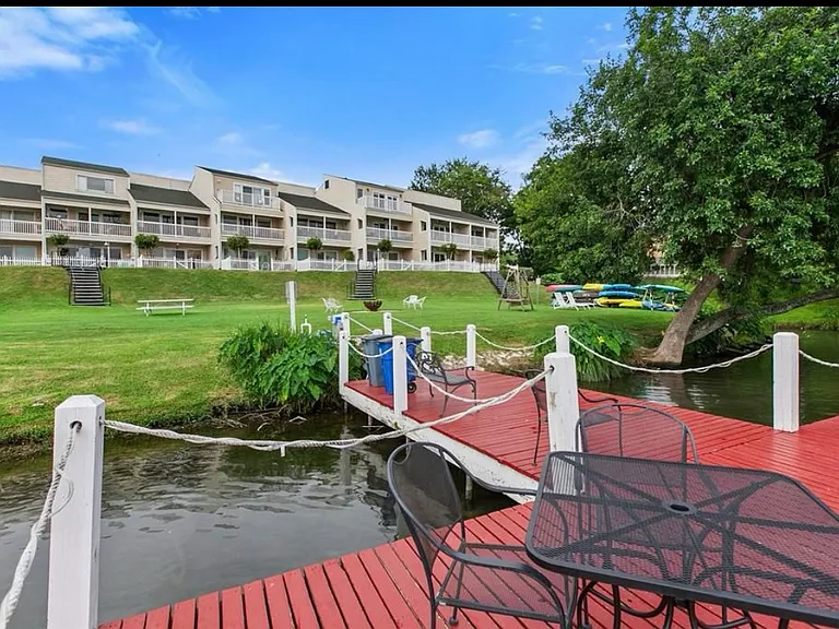 1818 S Lakeshore Blvd #32 — Photo 20