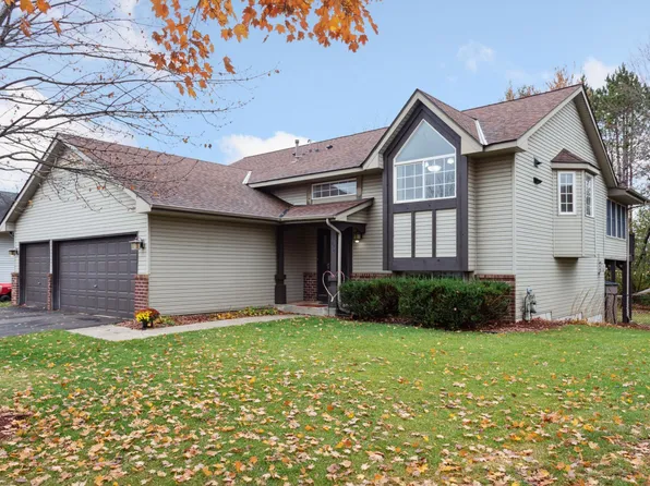 1102 Gilbert Ct, Stillwater, MN 55082
