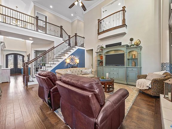 3rd image of 4716 Shortline Cir