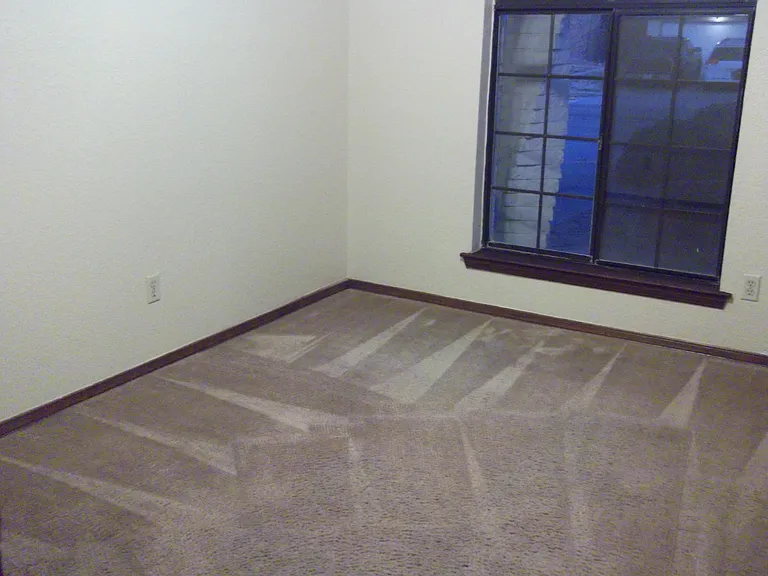 1917 Ralph Janes Pl — Photo 9