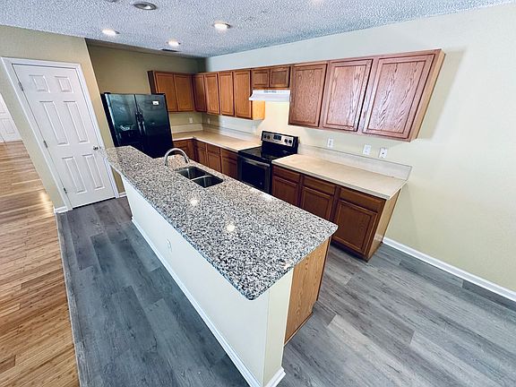 4th image of 2346 Adams Lake Blvd