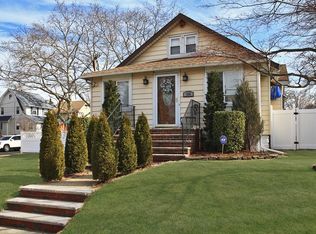155 Howard St, Dumont, NJ 07628