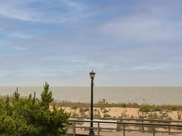 96 Central Blvd Unit B, Bethany Beach, DE 19930