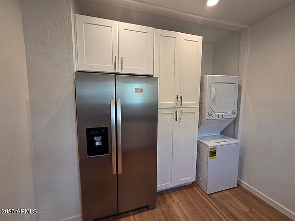 5th image of 1522 W POLK Street