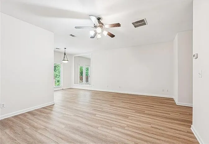 1640 Northgate Mill Dr — Photo 11