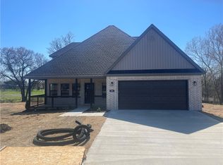 513 Ryder St, Gentry, AR 72734