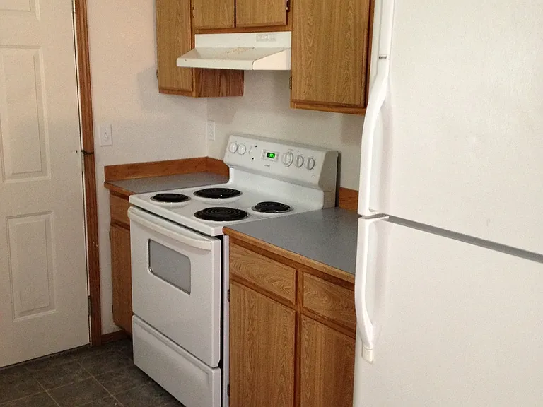 906 Juniper Ave — Photo 8