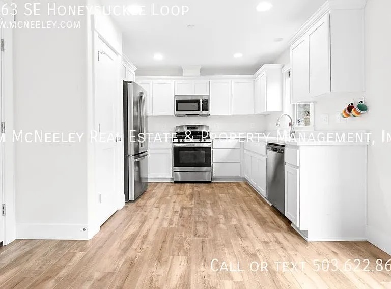 1463 SE Honeysuckle Loop — Photo 4