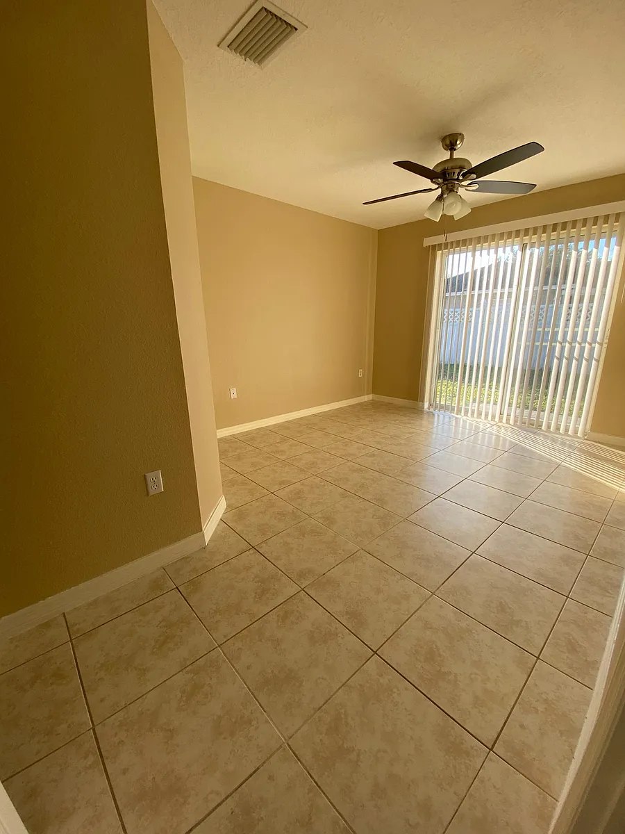 Building Photo - 516 Albatross Dr #A-B