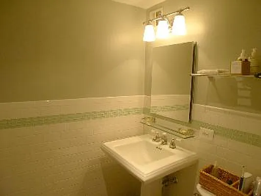 Sold by Corcoran | media 17