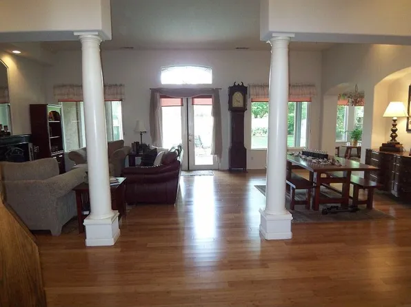3520 Morningside Dr, Stockton, CA 95219