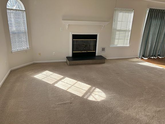 4th image of 1605 Aston Ln