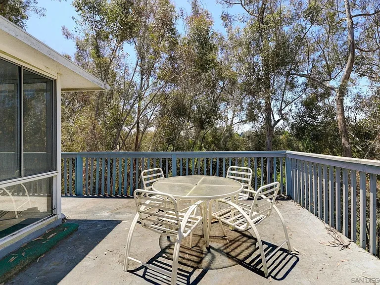 8113 Blythe Ct — Photo 7