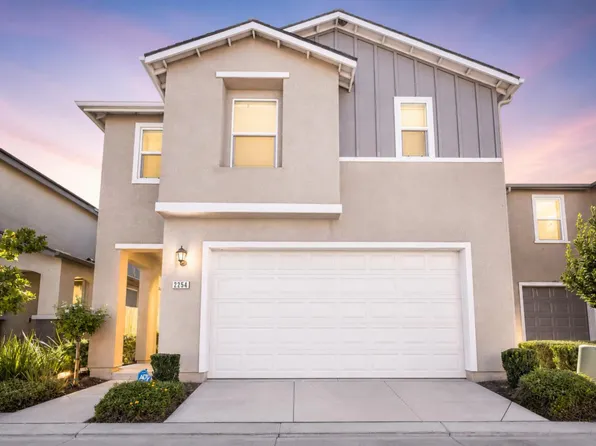 2254 N Zinfandel Dr, Fresno, CA 93727