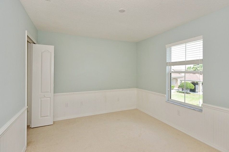 1st image of 1110 Twin Trees Ln