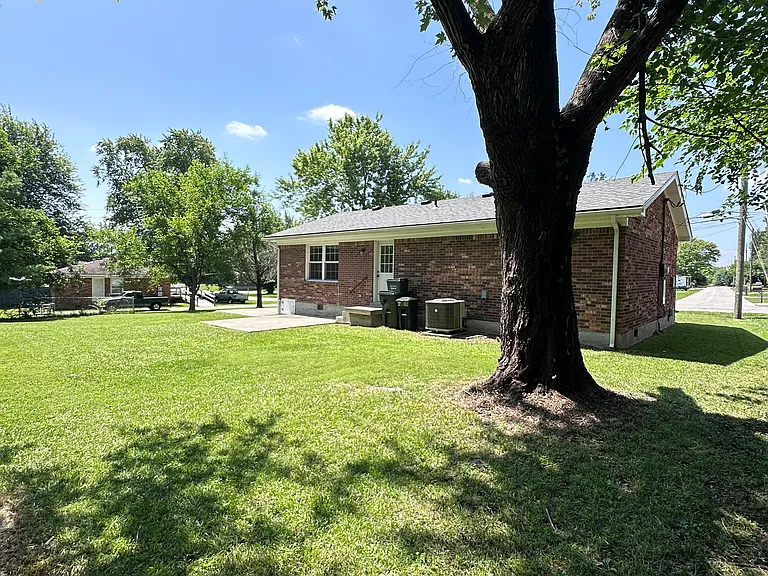 432 Georgia Ave — Photo 15
