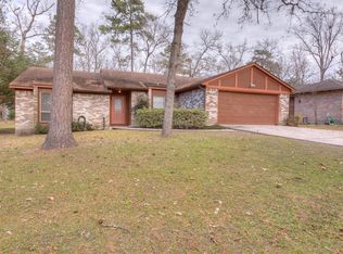64 Hiwon Dr, Conroe, TX 77304
