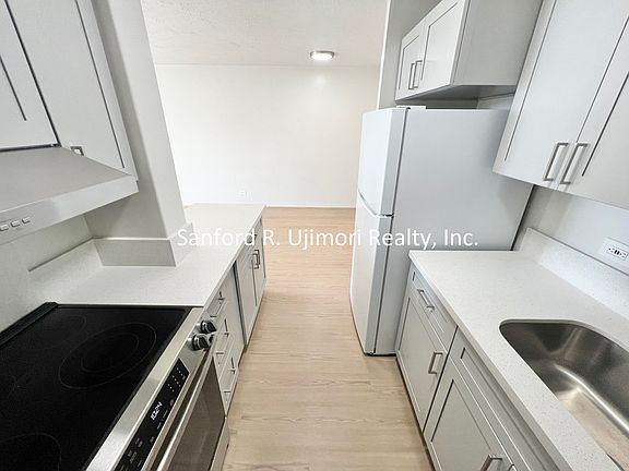 3rd image of 775 Kinalau Pl APT 301