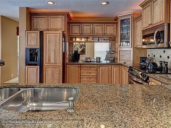 5th image of 4733 Chardonnay Dr