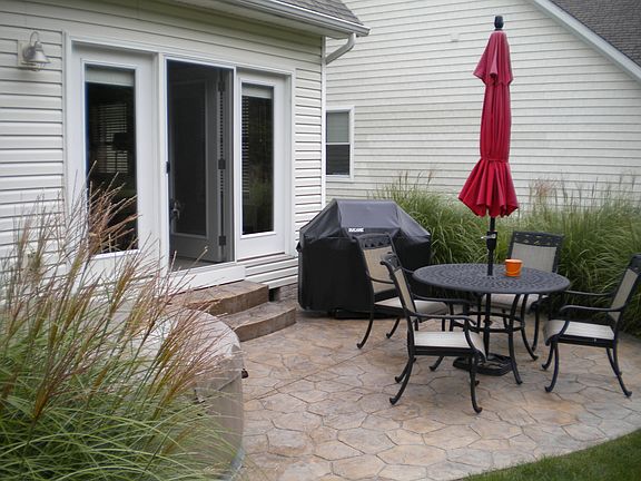 3rd image of 129 Cottage Cove Dr